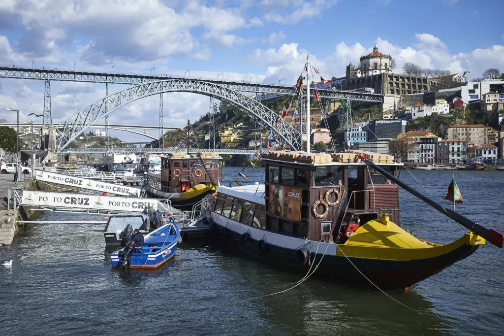 Portugal — documentary and travel photograph in Portugal, frame 7 of 46.